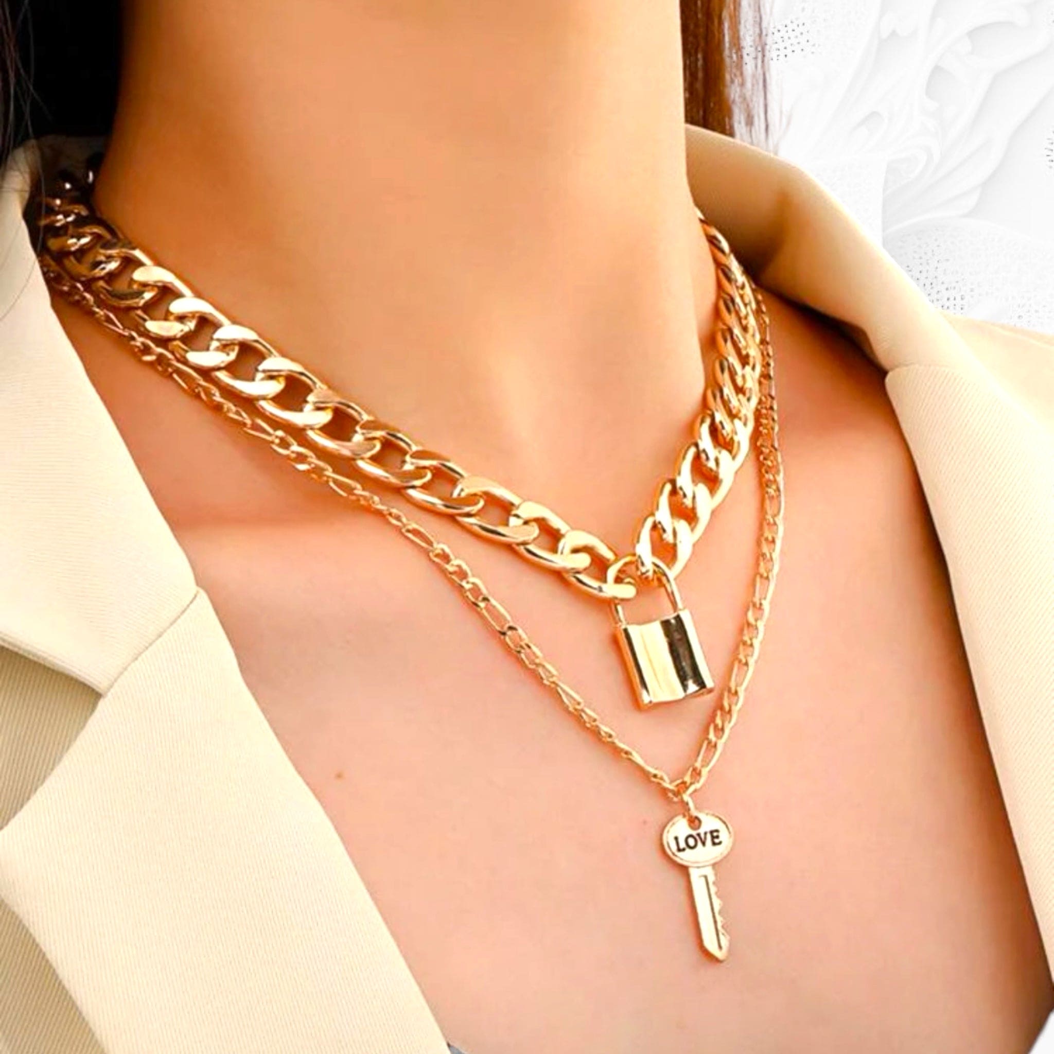 Collares con cerradura y llave